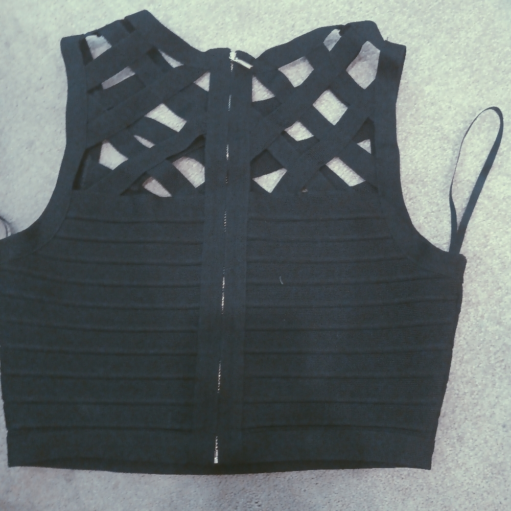 Crop top - Picture 2 of 5